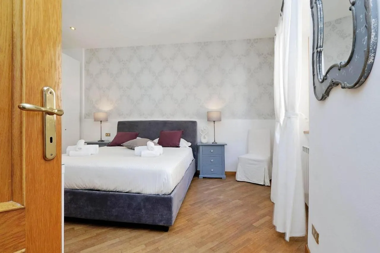 Bella Trastevere Villa Roma Italia